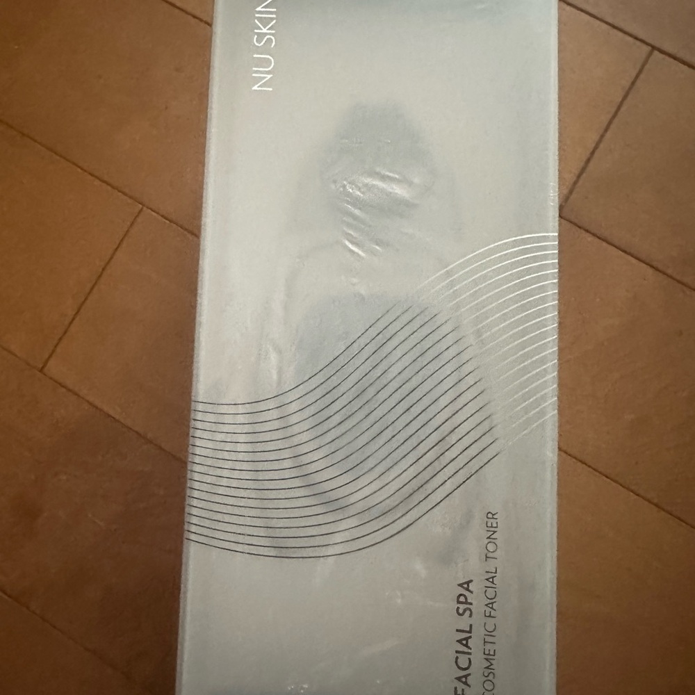 Nu Skin Facial Spa Device